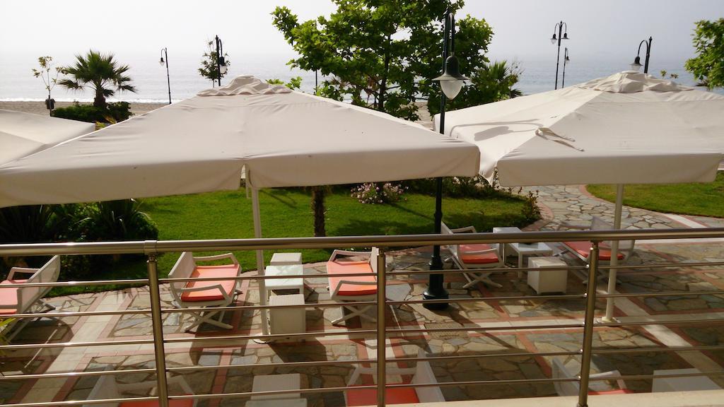 Villa Un bel posto Sea View Vrasná Esterno foto