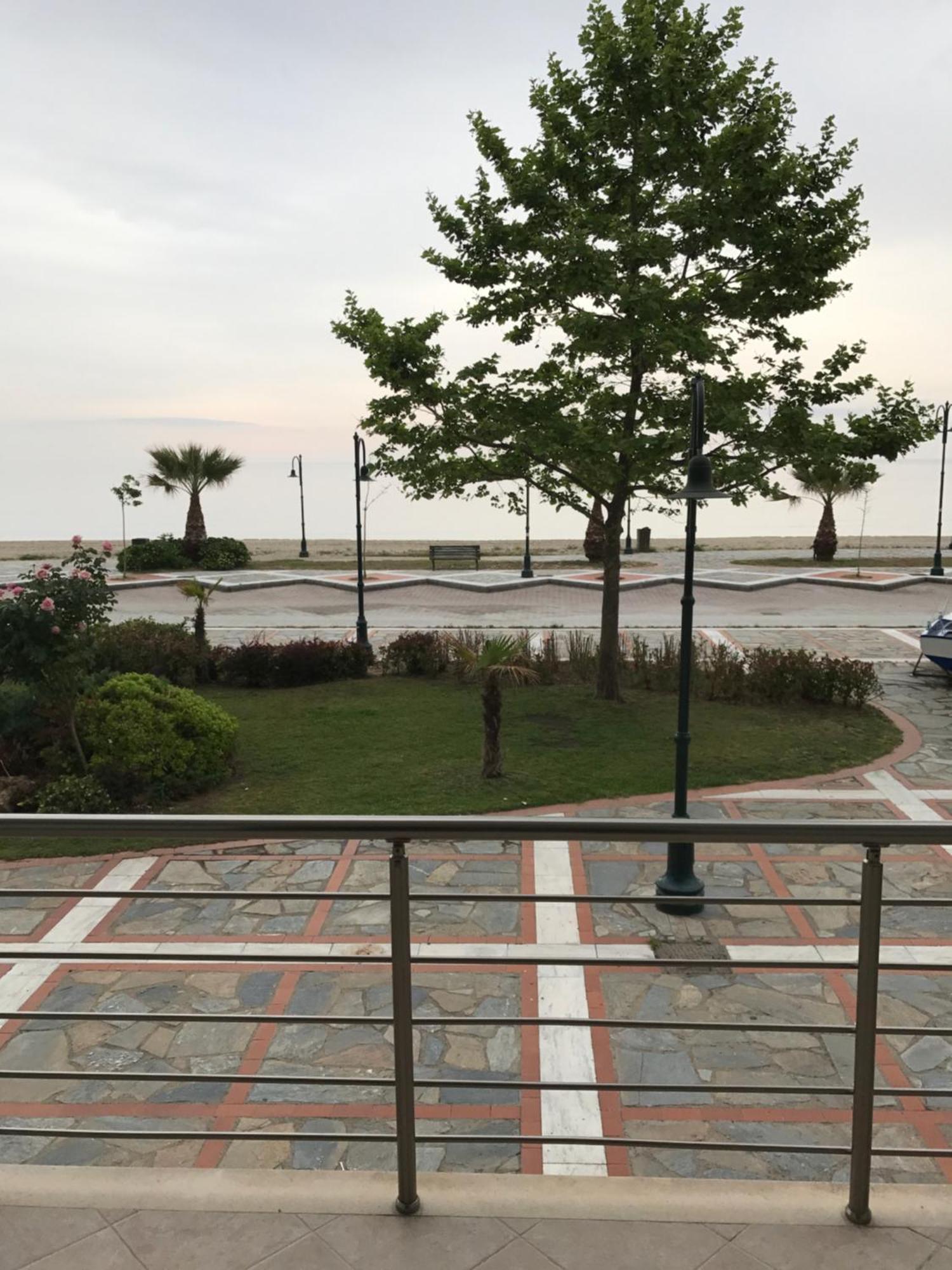 Villa Un bel posto Sea View Vrasná Esterno foto