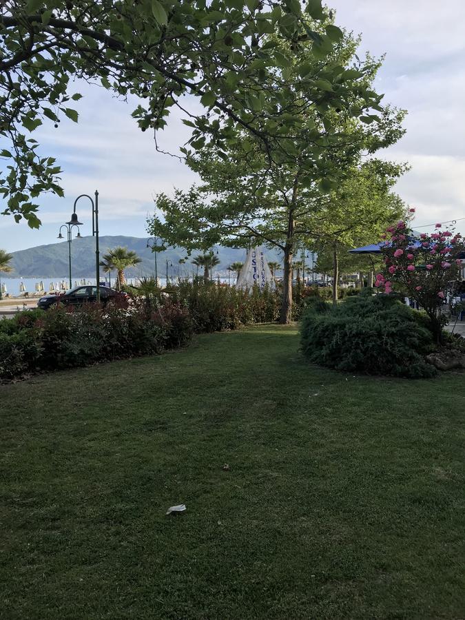 Villa Un bel posto Sea View Vrasná Esterno foto