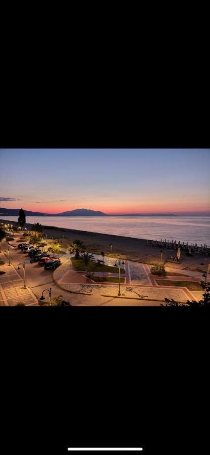 Villa Un bel posto Sea View Vrasná Esterno foto